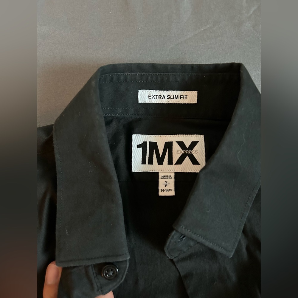 Express men’s Small dress shirt (extra slim fit) black